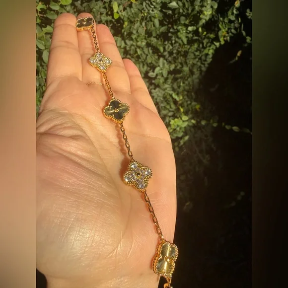 Clover Leaf Gold and Black Clover Bracelet - Picture 5 of 9